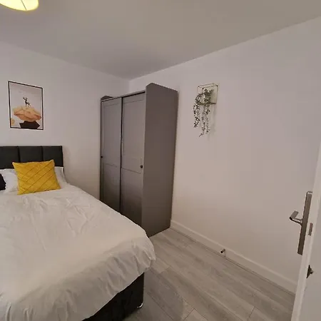 Blissful Room 2-2